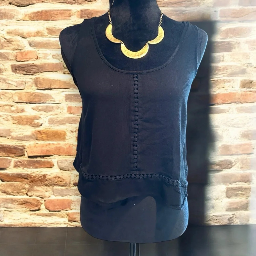 Lush size small black cropped tank top crochet‎ tank top